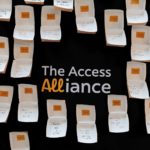 Zdjęcie okładkowe wpisu: Puste pudełka od&nbsp;Glovo. Jak korporacja robi PR&nbsp;na&nbsp;ludzkiej biedzie, serwując nam „poverty porn” zamiast jedzenia [OPINIA]