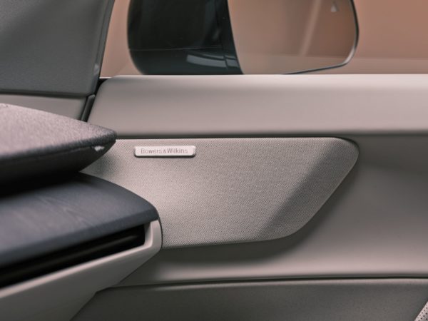 Premiera Volvo EX60 i Cross Country