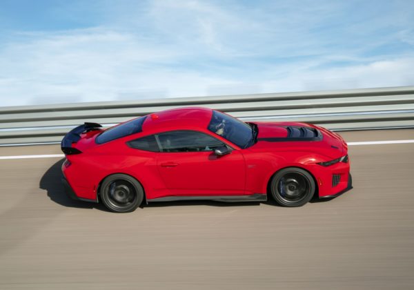 Mustang Dark Horse SC premiera