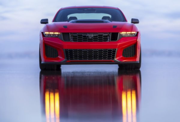 Mustang Dark Horse SC premiera