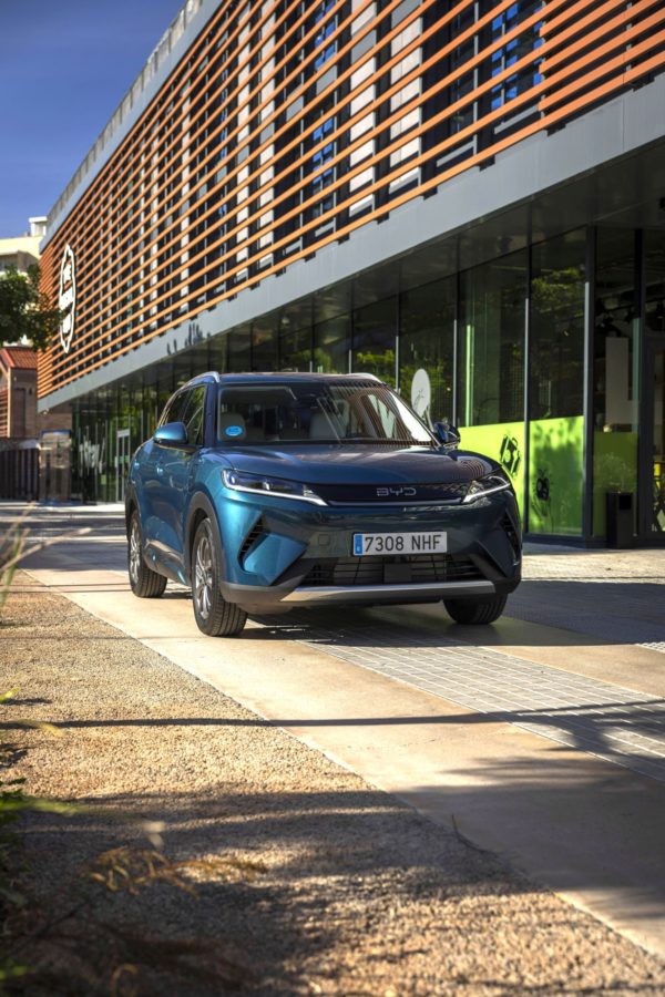 BYD ATTO 2 DM-i cena