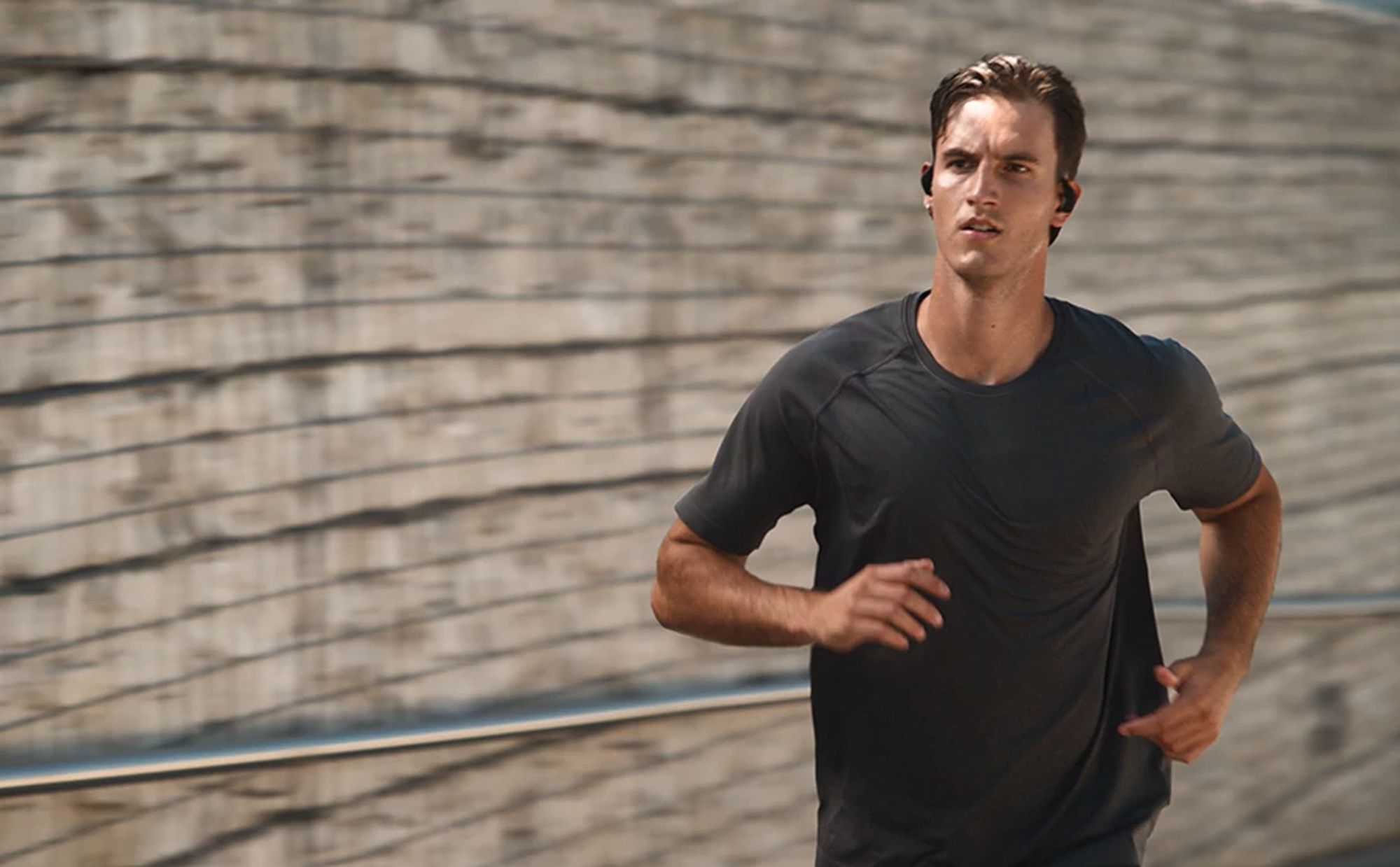 JBL Endurance Pace. Tytan, IP68 i otwarta konstrukcja za grosze (jak na tę kategorię)