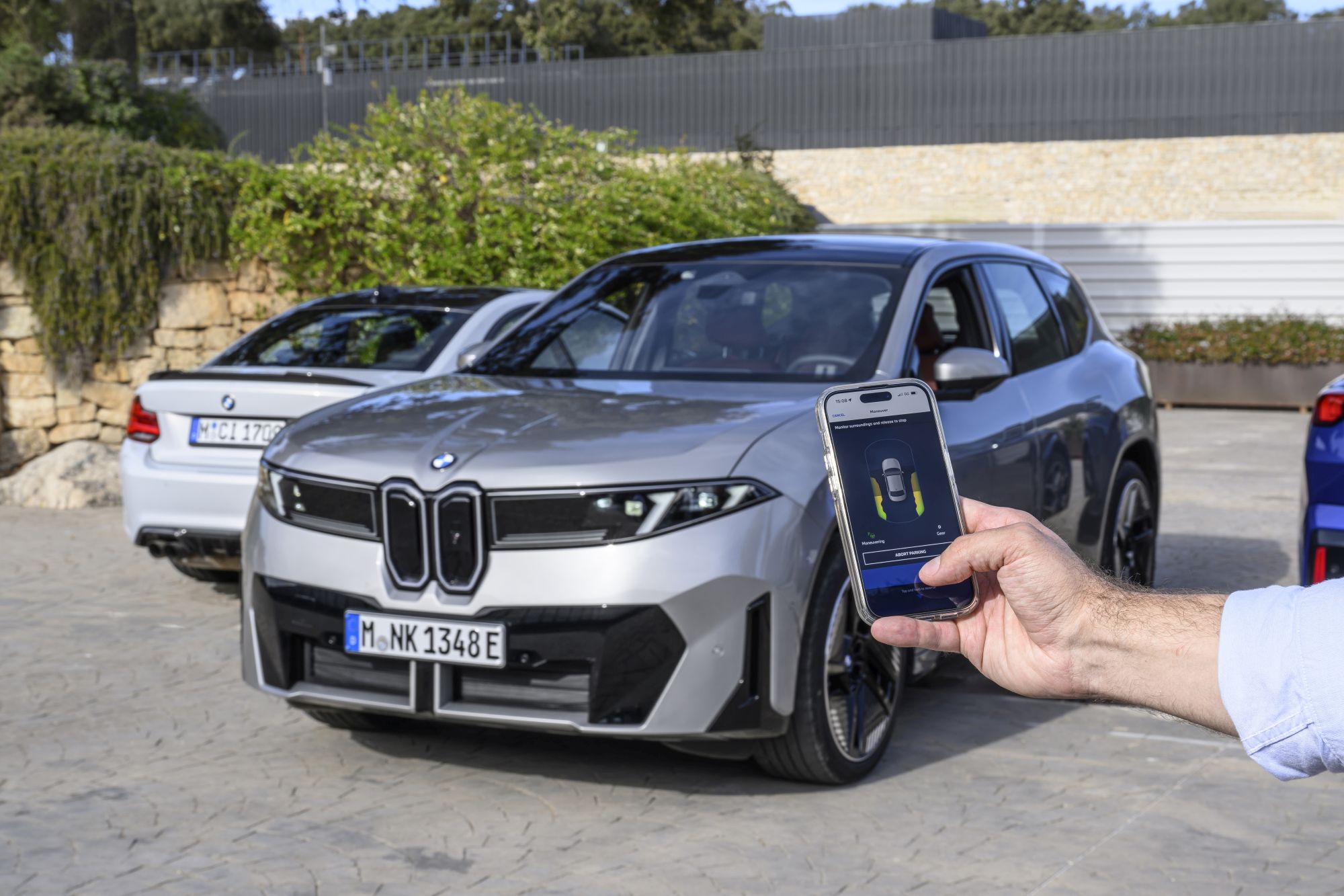 BMW iX3 na CES 2026: asystent z Amazon Alexa+ i ładowanie w 10 minut [galeria]