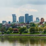 Zdjęcie okładkowe wpisu: Pętla się zacieśnia. Od&nbsp;dziś do&nbsp;centrum Warszawy nie&nbsp;wjedziesz 17-letnim dieslem (chyba że&nbsp;tu&nbsp;mieszkasz)