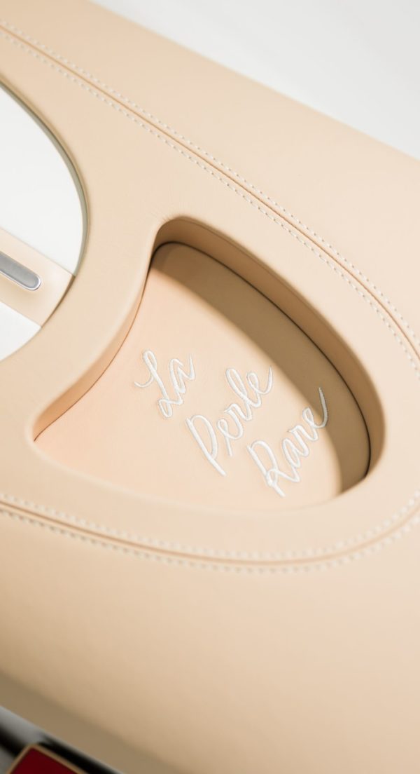 Bugatti W16 Mistral La Perle Rare