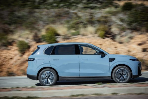 Leapmotor B10 Hybrid cena i zasięg