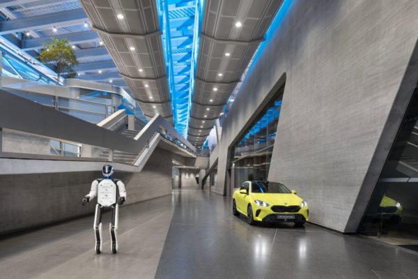 BMW robot humanoidalny