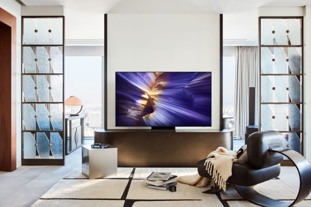 Zdjęcie okładkowe do wpis Ekran na&nbsp;kółkach i&nbsp;sztuka na&nbsp;OLED-zie. Samsung z&nbsp;nową ofensywą lifestyle’ową w&nbsp;Nadarzynie
