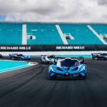 Zdjęcie okładkowe wpisu: Zlot miliarderów na&nbsp;torze w&nbsp;Miami. Ekstremalne Bugatti Bolide w&nbsp;swoim naturalnym środowisku [galeria]