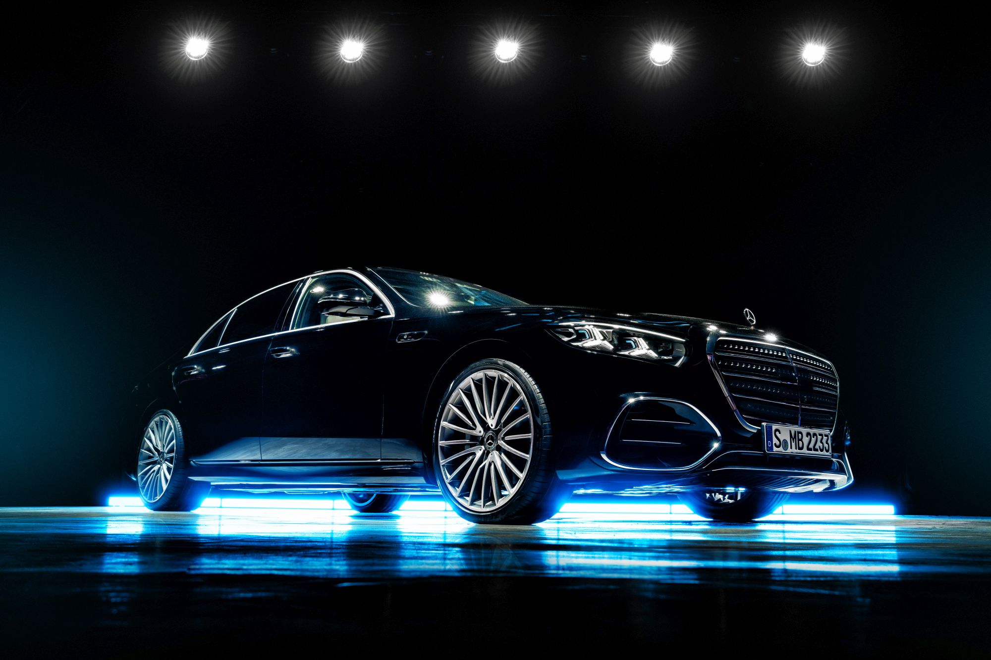 Luksus, który uczy się drogi z chmury. Nowy Mercedes Klasy S zadebiutował w Polsce