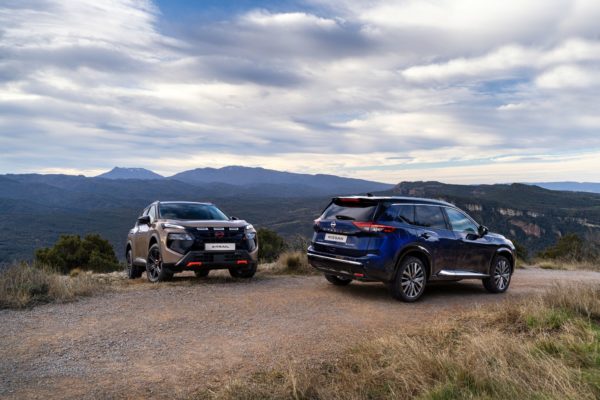 Zdjęcie okładkowe do wpis Wbudowany Google, „niewidzialna maska” i&nbsp;wodoodporne fotele. Nissan X-Trail (2026) oficjalnie po&nbsp;liftingu [galeria]