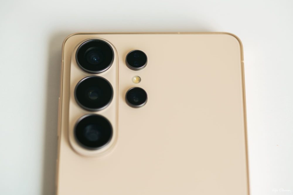 Zdjęcie okładkowe do wpis Przełom w&nbsp;wymianie plików. Samsung Galaxy S26 z&nbsp;nową funkcją Quick Share ułatwi wysyłanie zdjęć na&nbsp;iPhone’a