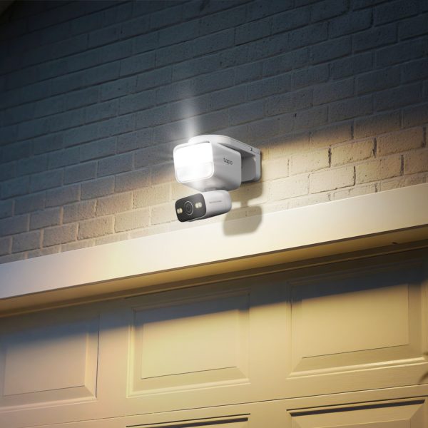 Zdjęcie okładkowe do wpis Monitoring bez&nbsp;kabli i&nbsp;Wi-Fi. TP-Link idzie na&nbsp;całość i&nbsp;rzuca na&nbsp;rynek kamery na&nbsp;kartę SIM i&nbsp;słońce