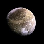 Zdjęcie okładkowe wpisu: Kosmiczny spektakl na&nbsp;Ganimedesie. Zorze polarne na&nbsp;księżycu Jowisza potężniejsze, niż zakładano