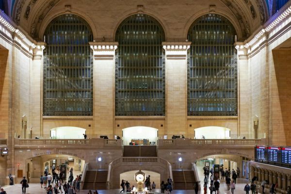 Zdjęcie okładkowe wpisu Apple zamyka sklep w&nbsp;Grand Central – możliwy specjalny projekt