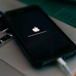 Zdjęcie okładkowe wpisu: Apple ostrzega użytkowników iPhone’ów – trwają aktywne ataki