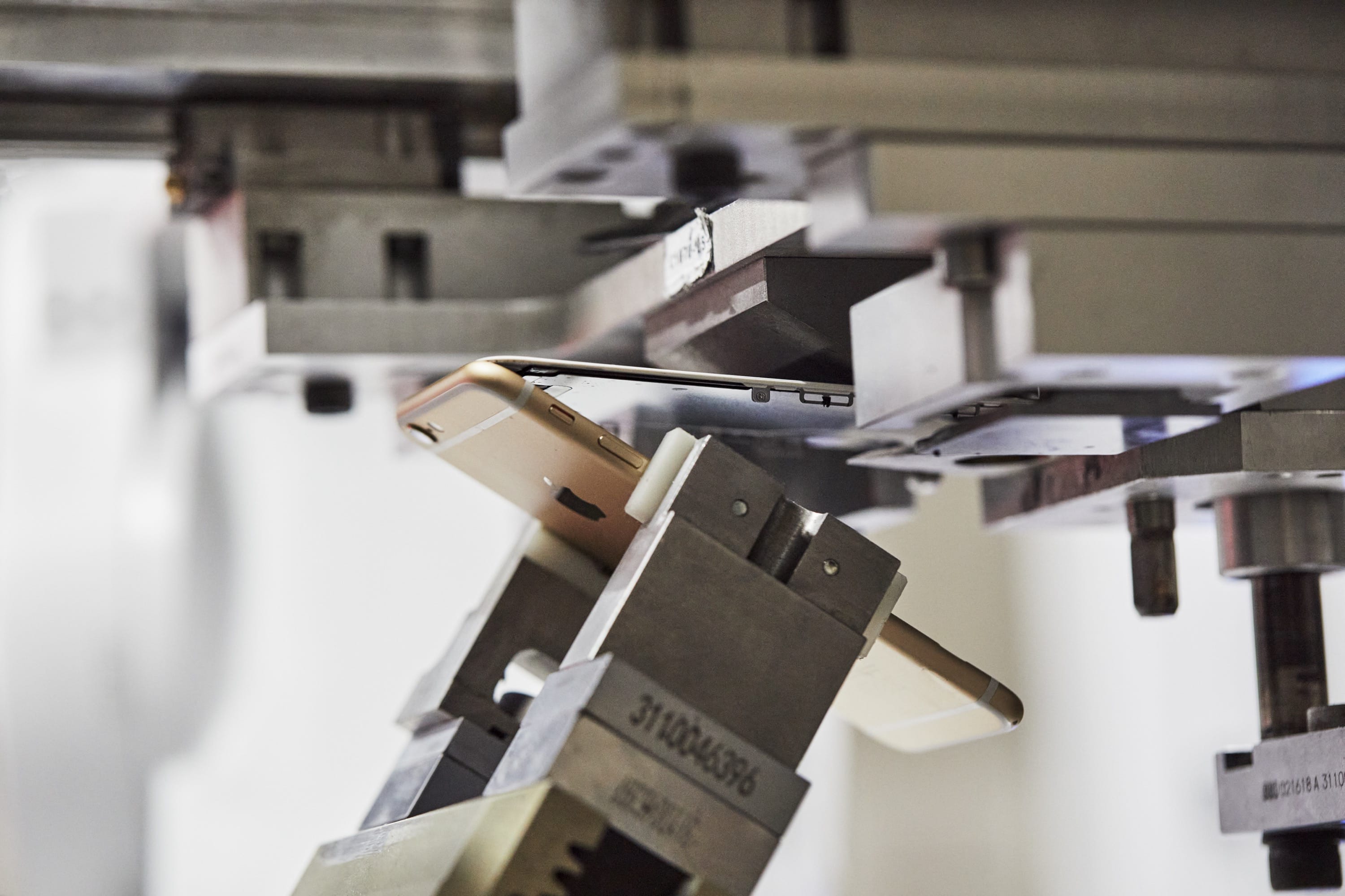 Apple przyspiesza zieloną rewolucję. 30% materiałów z recyklingu i koniec plastiku w opakowaniach