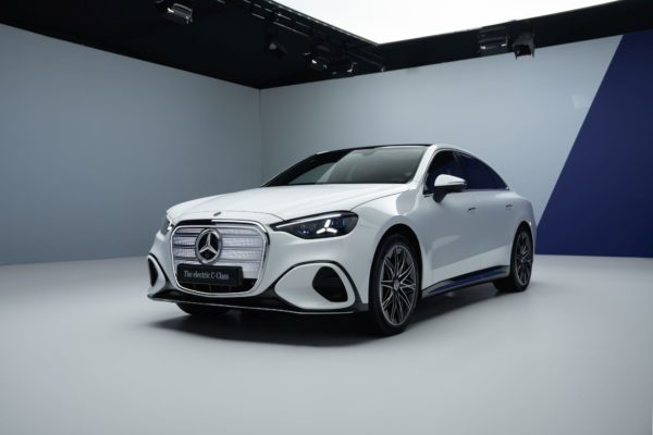 elektryczny Mercedes Klasy C