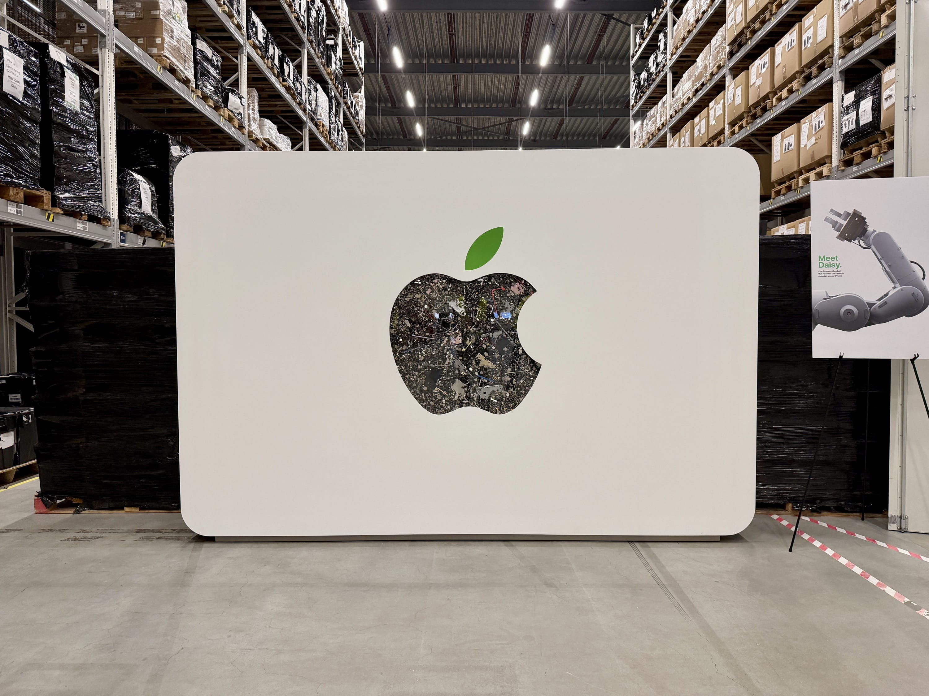 Spotkanie z Daisy, czyli jak Apple rozbiera przyszłość