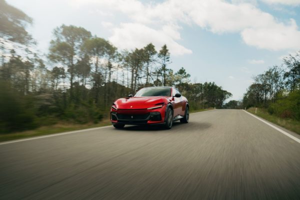 Ferrari Purosangue Handling Speciale