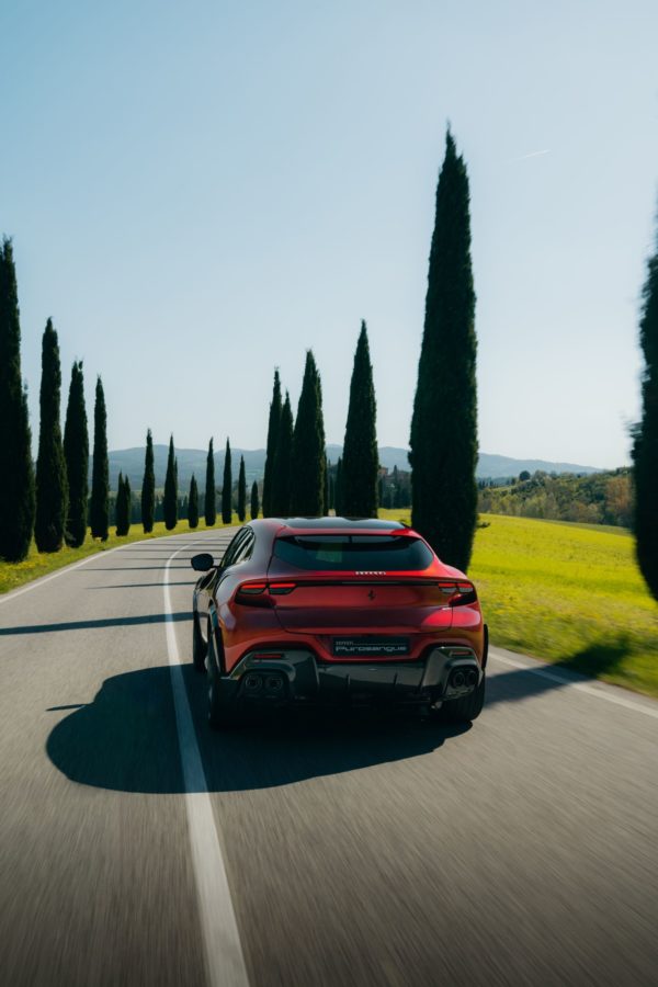 Ferrari Purosangue Handling Speciale