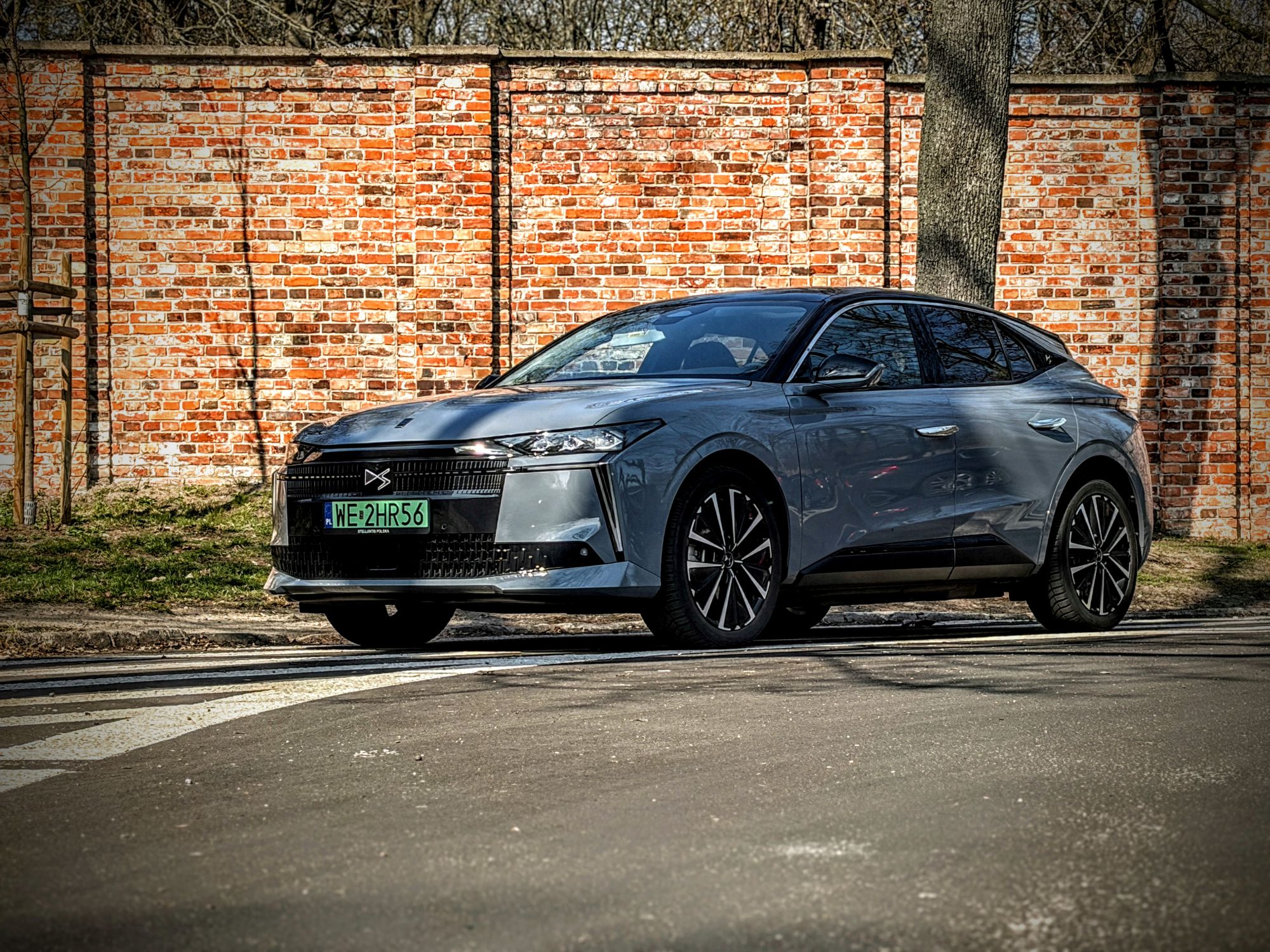 Auto tygodnia #71 – DS No4 E-Tense Étoile. Francuski szyk na prąd [galeria]