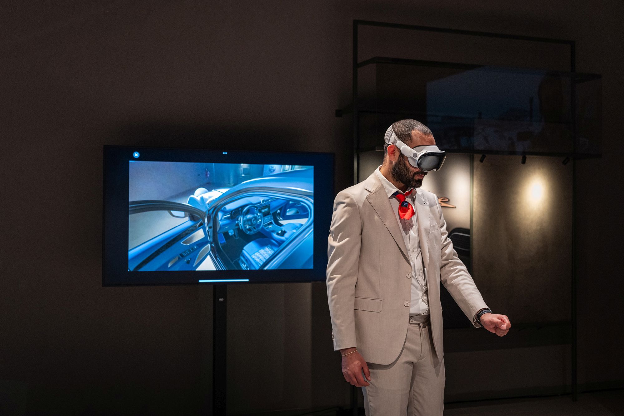 Maserati podbija Salone del Mobile. Włoski design, ekskluzywne audio i Apple Vision Pro [galeria]