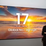 Zdjęcie okładkowe wpisu: 17 lat dominacji. Samsung podsumowuje rynek ekranów biznesowych, stawiając na&nbsp;sztuczną inteligencję i&nbsp;plankton