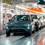 Zdjęcie okładkowe wpisu: Volvo uruchamia produkcję EX60. Nowy elektryk uderza w&nbsp;rynek obietnicą 810 km zasięgu