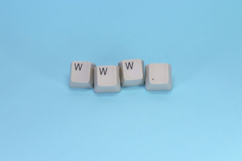 Zdjęcie okładkowe do wpis Fikcja banerów prywatności. Giganci ignorują nasze wybory w&nbsp;sieci