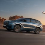 Zdjęcie okładkowe wpisu: Jaecoo 8 wjeżdża do&nbsp;Polski. 428 KM, AR&nbsp;HUD i&nbsp;bateria, która&nbsp;zawstydza niektóre elektryki [galeria]