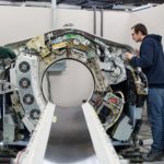 Zdjęcie okładkowe wpisu: Apple Manufacturing Academy pokazuje, jak AI trafia na&nbsp;halę produkcyjną