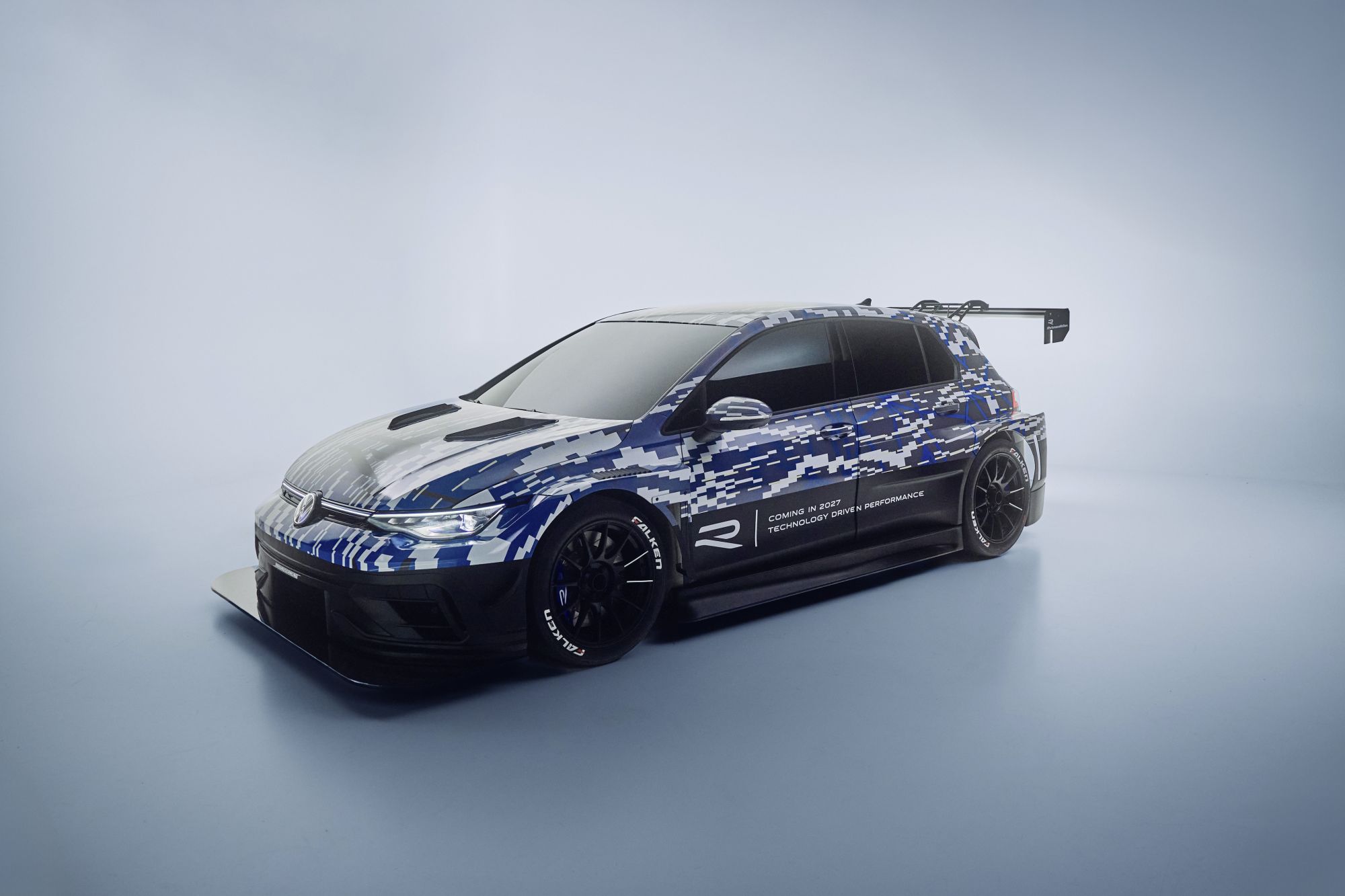 Volkswagen R rzuca wyzwanie „Zielonemu Piekłu”. Wyścigowy Golf z napędem 4×4 na start 25-lecia dywizji R [galeria]