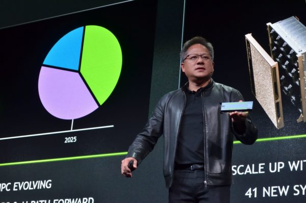 Zdjęcie okładkowe do wpis Jensen Huang ostro o&nbsp;sankcjach: porównywanie układów GPU do&nbsp;broni nuklearnej jest głupie