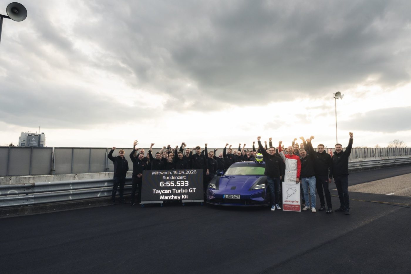 Porsche Taycan Turbo GT Manthey Kit