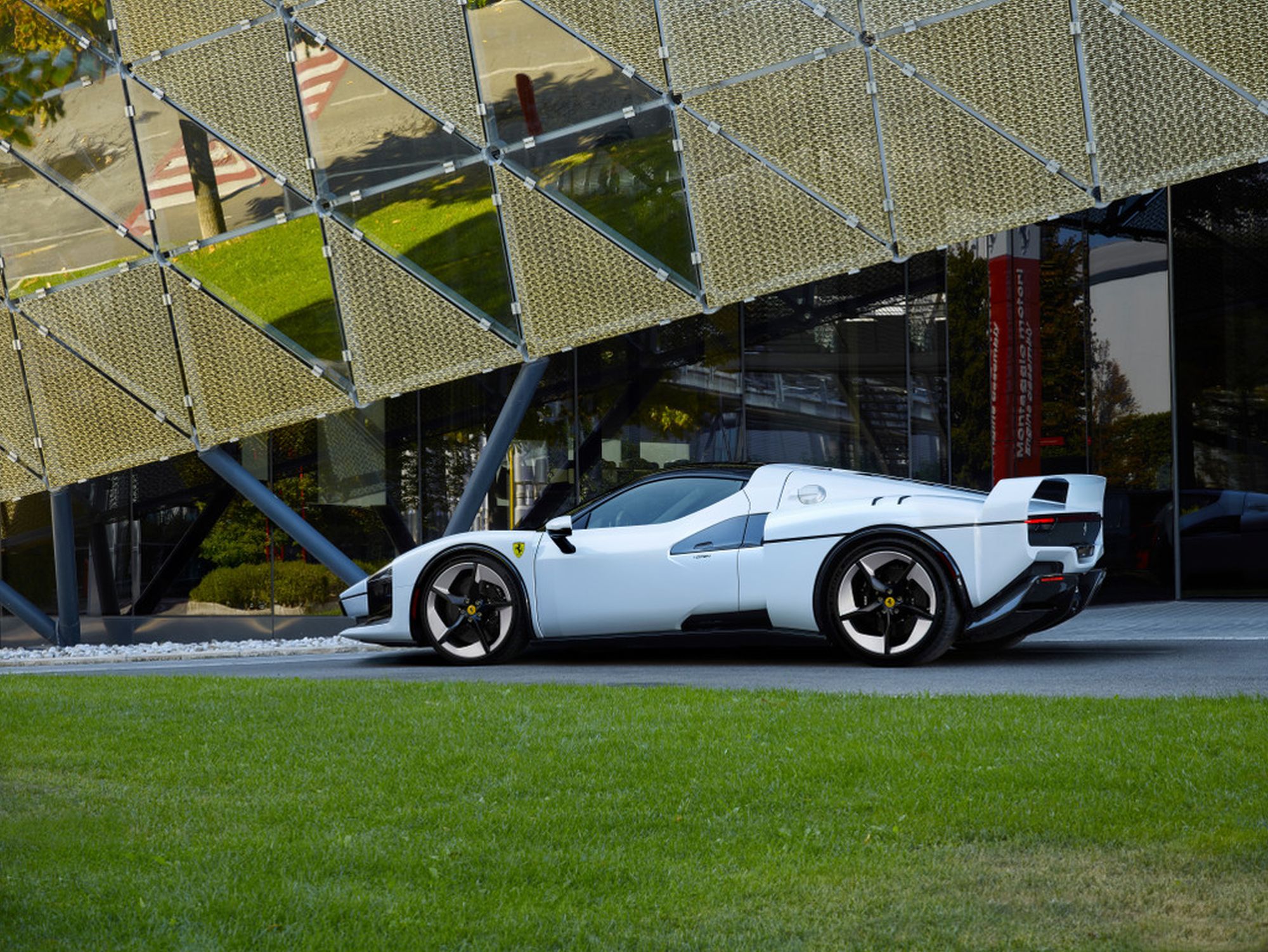 Ferrari SC40 z nagrodą Red Dot: Best of the Best 2026 [galeria]