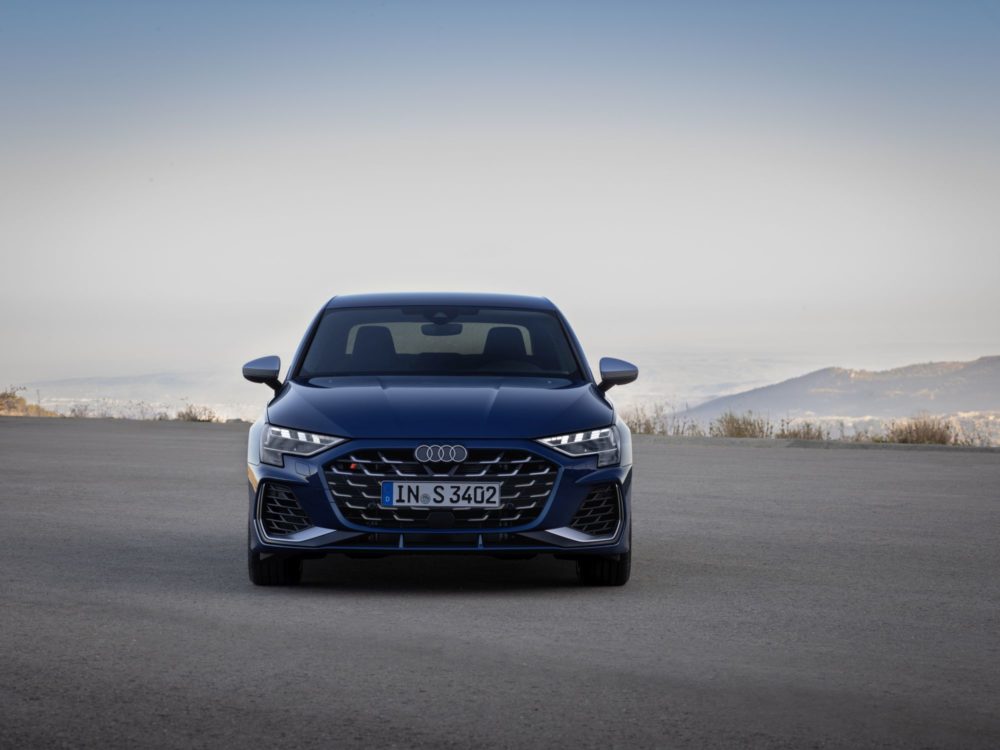Zdjęcie okładkowe do wpis Nowe Audi A3 debiutuje w&nbsp;Polsce. Ceny od&nbsp;135 500 zł, ale&nbsp;to&nbsp;koniec kultowych diesli i&nbsp;skrzyń manualnych