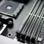 Zdjęcie okładkowe wpisu: Szał na&nbsp;sztuczną inteligencję tworzy nowych gigantów. Producenci pamięci w&nbsp;elitarnym klubie bilionerów
