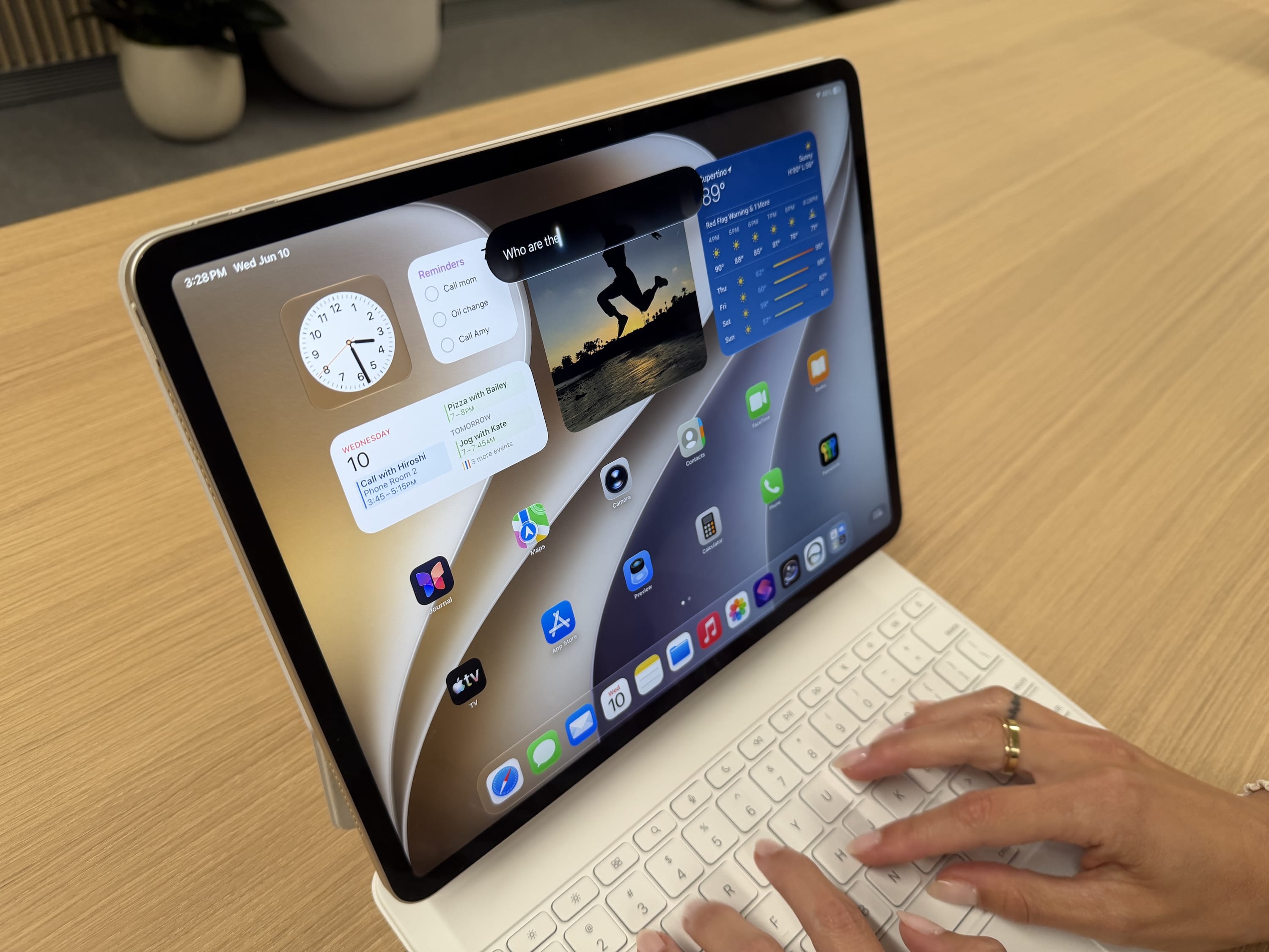 Ugoda w sprawie Siri AI: przez cały czas czekamy na formalne zatwierdzenie
