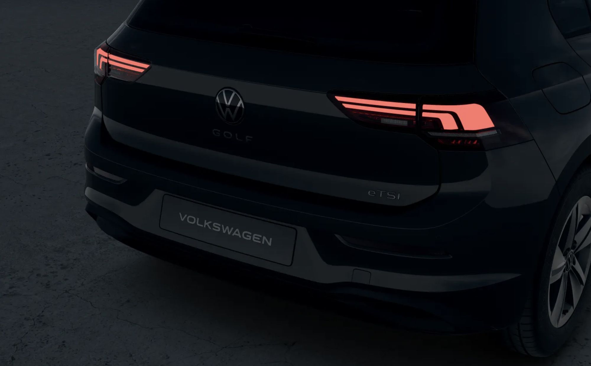 Volkswagen Golf debiutuje w nowej, bazowej wersji Pure. Automat i miękka hybryda w standardzie