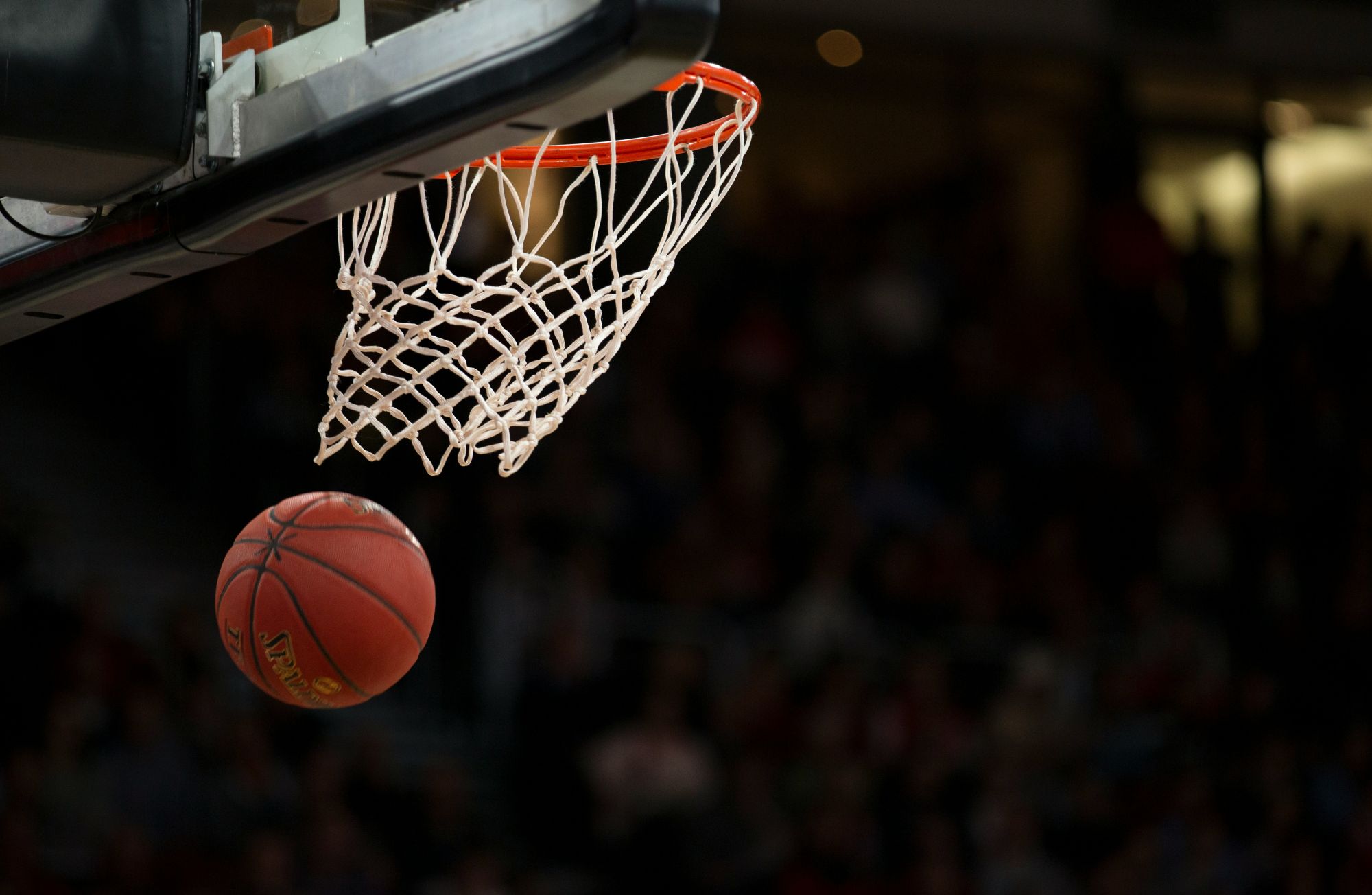 Kibice mają dość błędów sędziowskich. NBA sięga po sztuczną inteligencję, by ratować wiarygodność