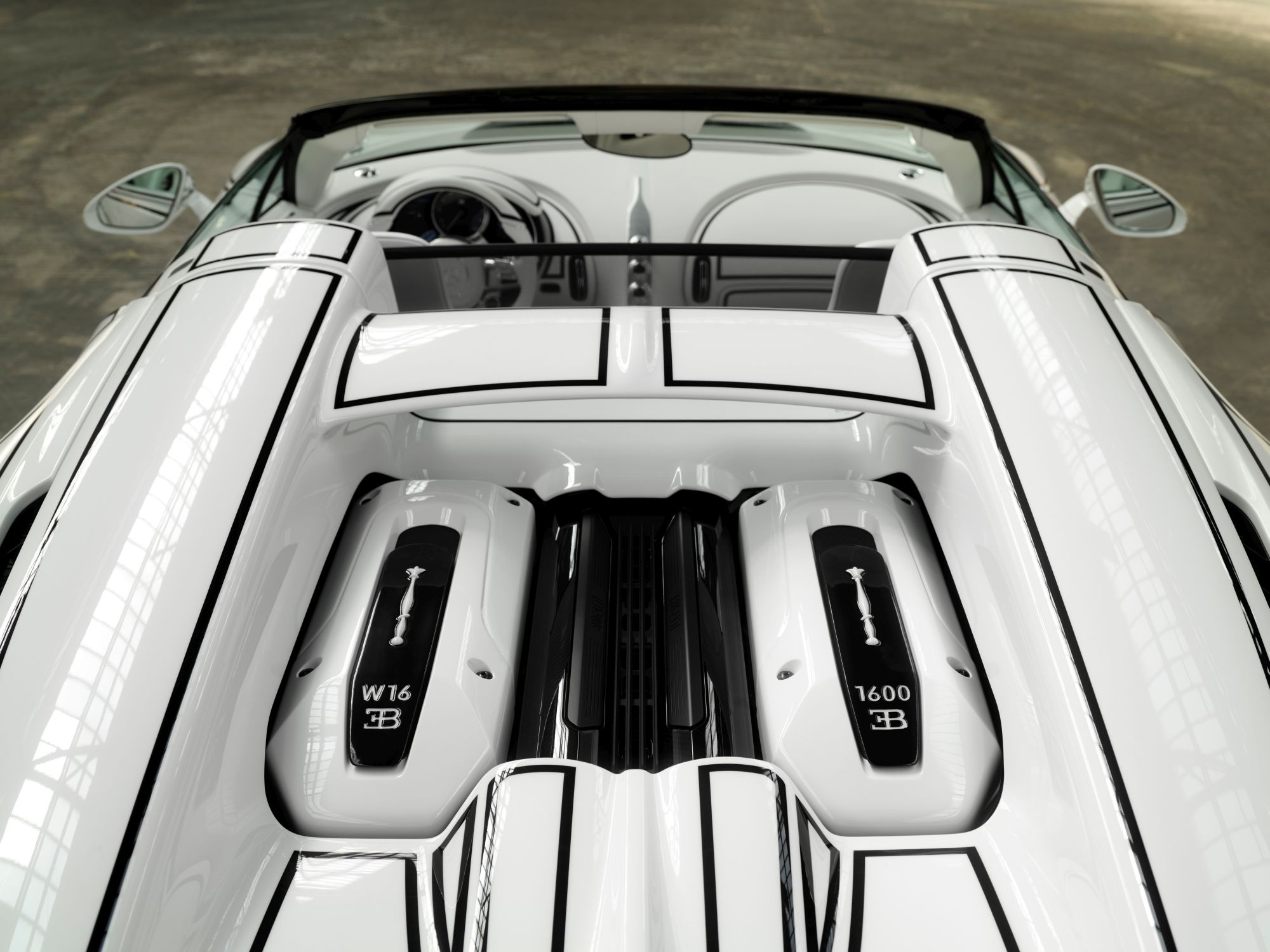 Bugatti W16 Mistral