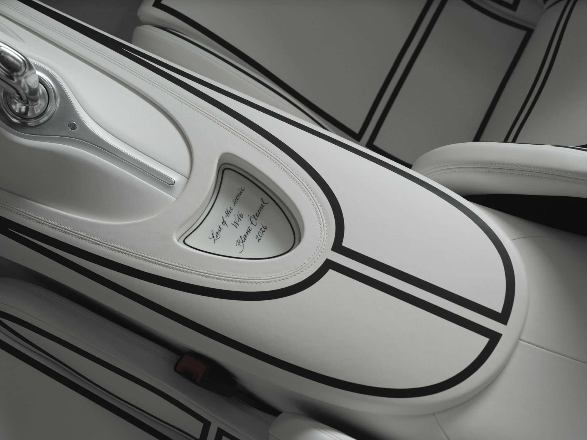 Bugatti W16 Mistral
