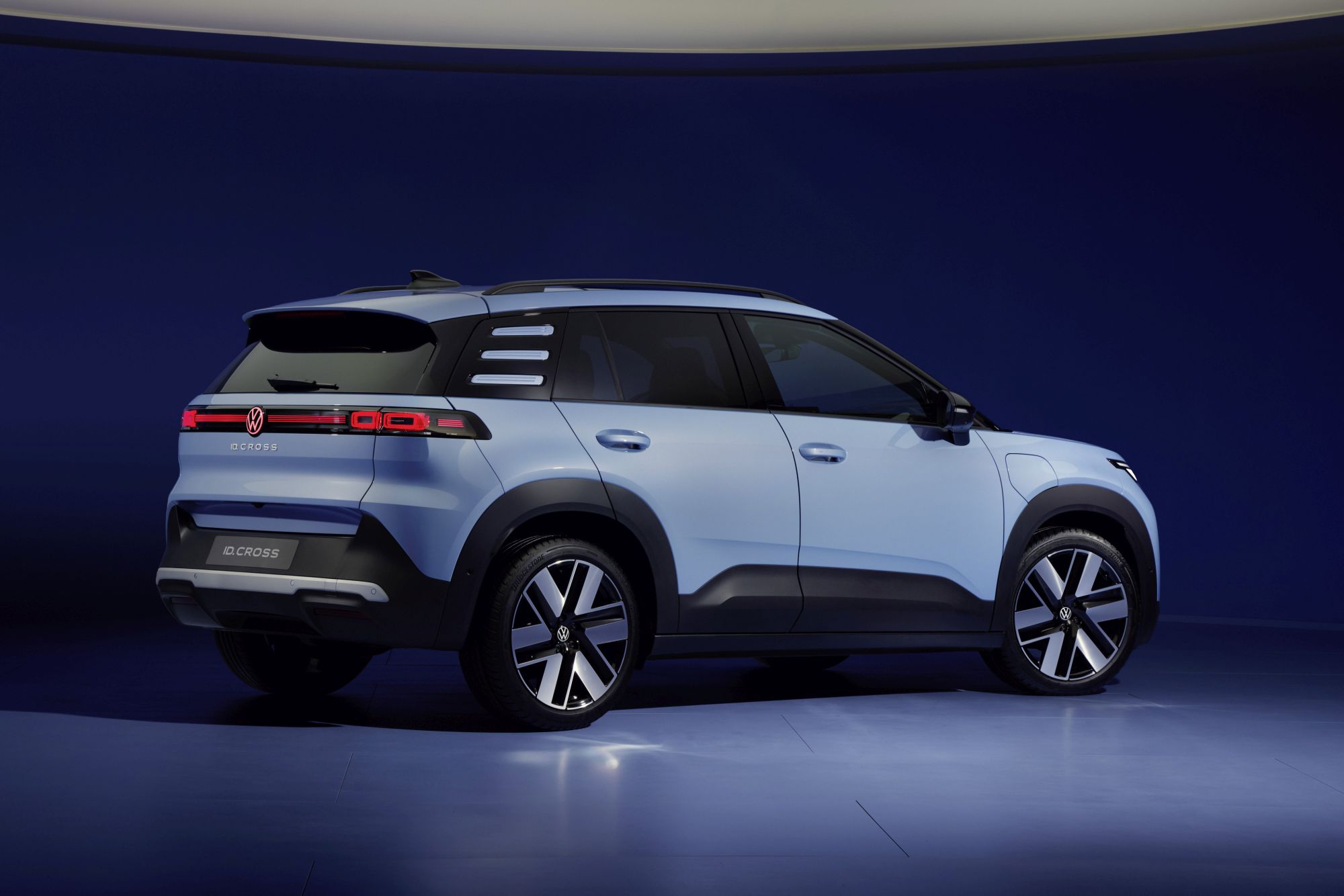 Volkswagen ID. Cross wjeżdża do Polski. Znamy oficjalne ceny elektrycznego SUV-a