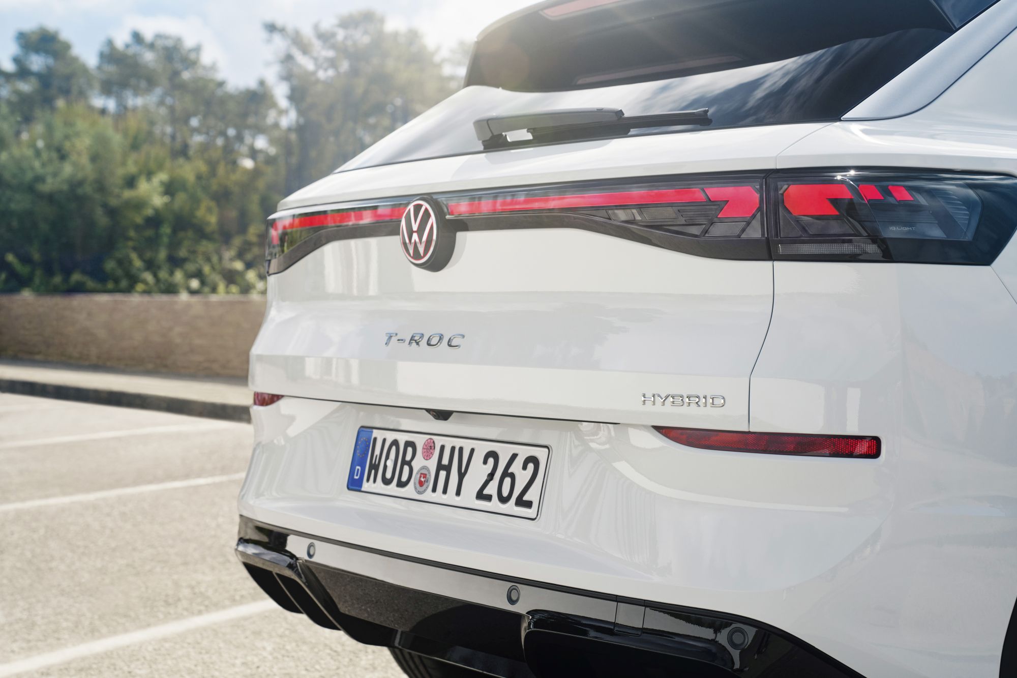 Volkswagen T-Roc hybryda