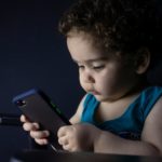 Zdjęcie okładkowe wpisu: Wakacyjny nadzór nad&nbsp;smartfonem. Google rozbudowuje narzędzia kontroli w&nbsp;systemie Android