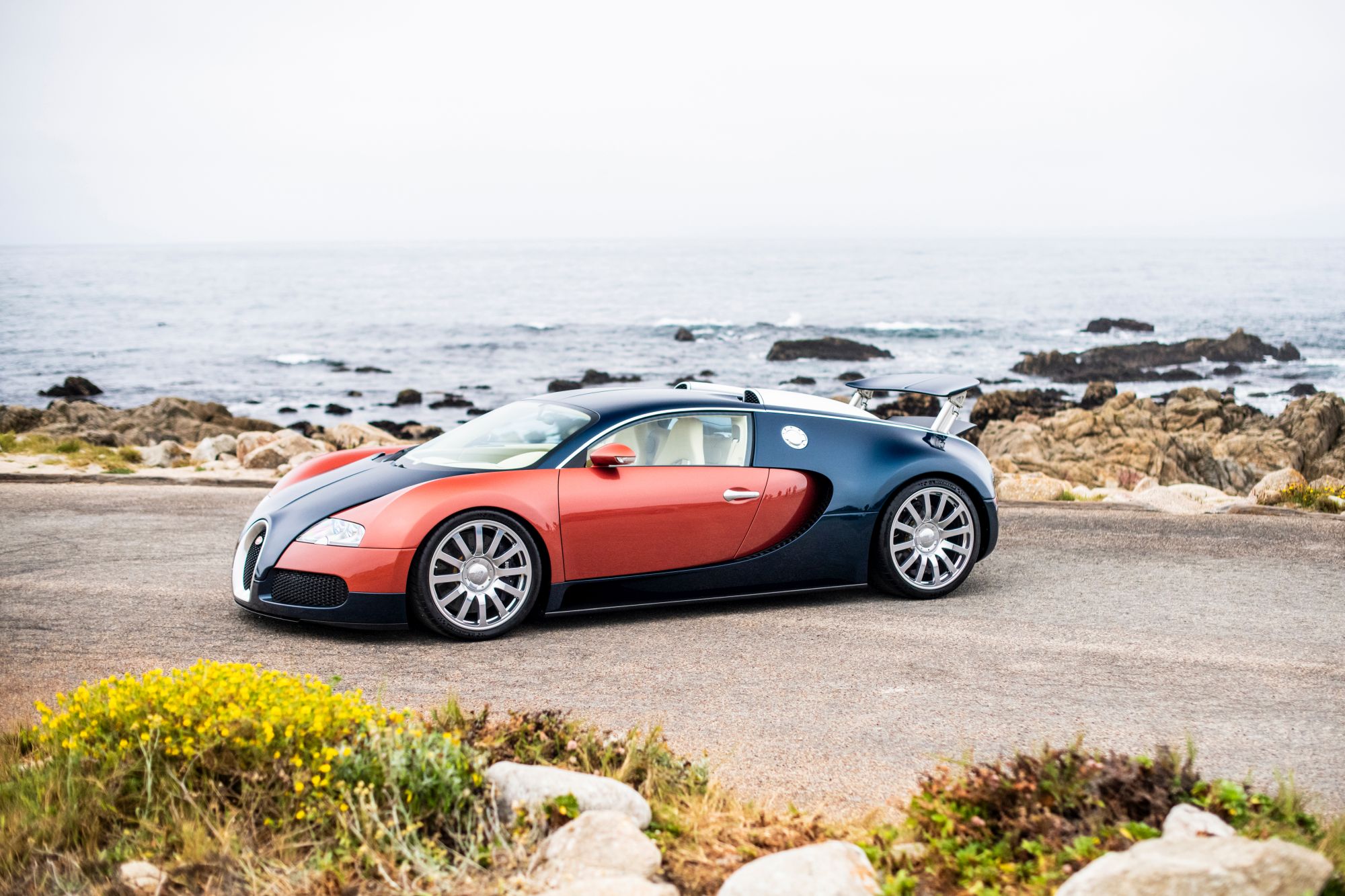 Bugatti po 20 latach uwalnia Veyrona. Jak inżynieria materiałowa zdjęła gorset z legendy [galeria]