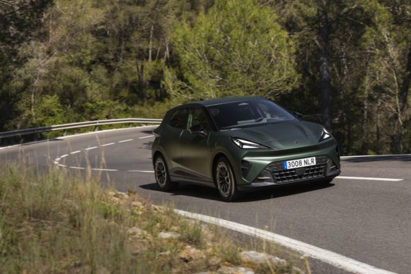 Zdjęcie okładkowe wpisu Elektryczny hatchback za mniej niż 100 tysięcy złotych. Cupra Raval debiutuje w Polsce