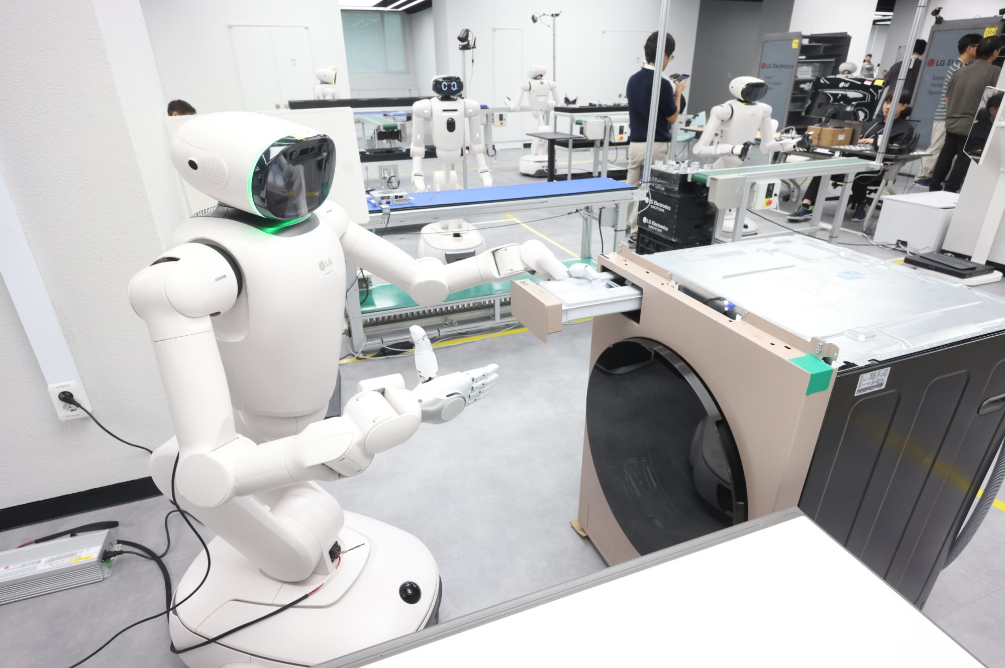 LG i Nvidia łączą siły w robotyce. 100 tysięcy godzin danych i cyfrowe bliźniaki w fabryce w Seulu