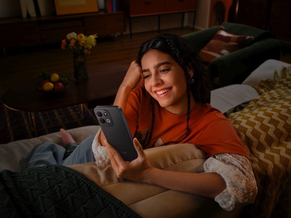 Zdjęcie okładkowe do wpis Zapomnij o&nbsp;codziennym ładowaniu. Redmi 17 wjeżdża do&nbsp;Polski z&nbsp;gigantyczną baterią 7500 mAh